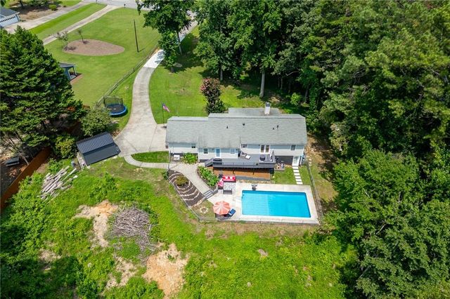 3551 Ivy Crest Way, Buford, GA 30519