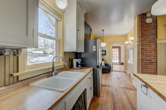 612 Rice Street W, Stillwater, MN 55082