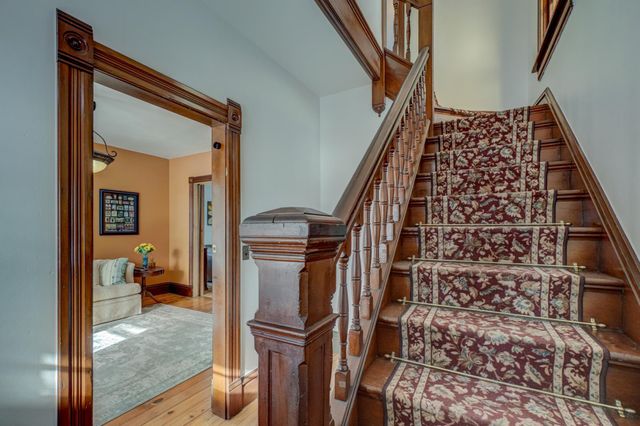 612 Rice Street W, Stillwater, MN 55082