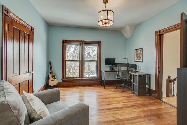 612 Rice Street W, Stillwater, MN 55082