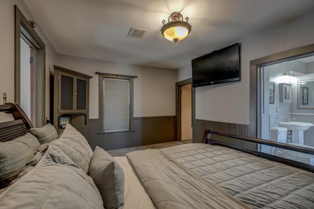 612 Rice Street W, Stillwater, MN 55082