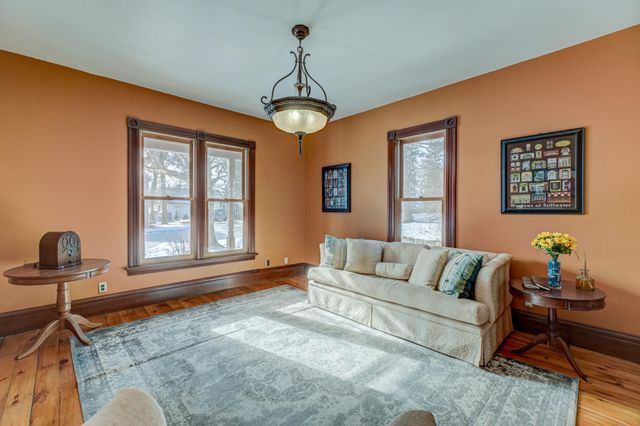 612 Rice Street W, Stillwater, MN 55082