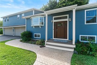 45 Lockwood Street, Warwick, RI 02889