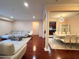 112 Regency Court, Morganville, NJ 07751