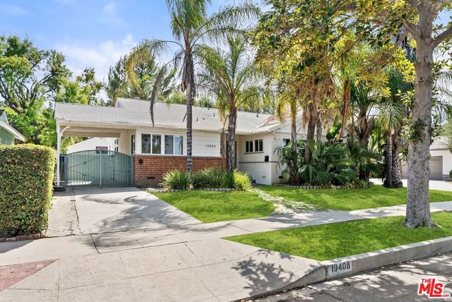 19408 Calvert Street, Los Angeles, CA 91335