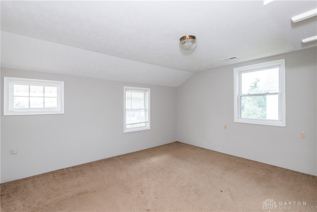 18 N Maple Avenue, Fairborn, OH 45324