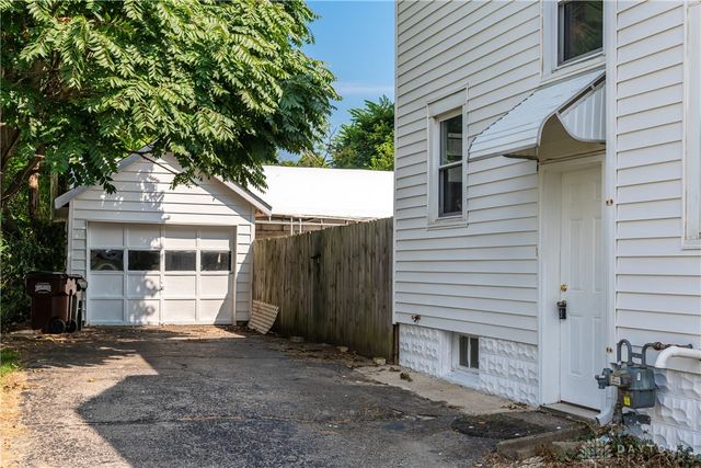 18 N Maple Avenue, Fairborn, OH 45324