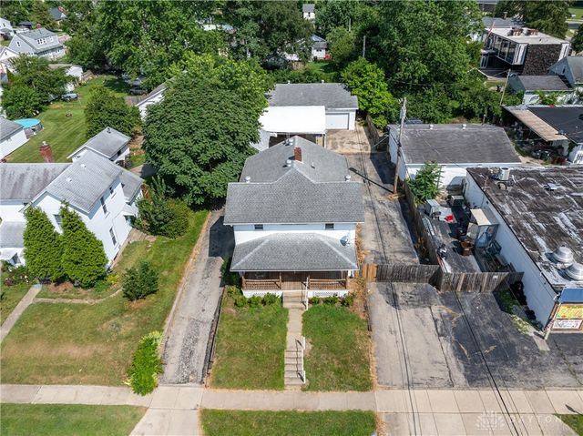 18 N Maple Avenue, Fairborn, OH 45324