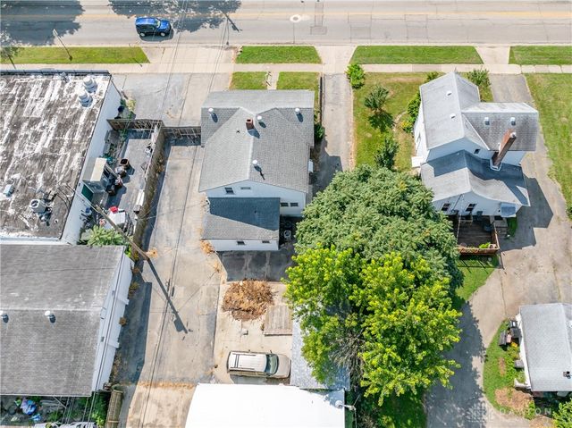 18 N Maple Avenue, Fairborn, OH 45324