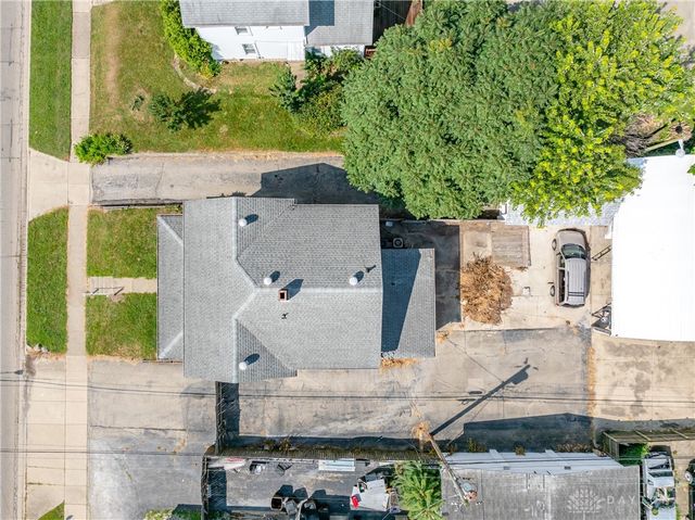 18 N Maple Avenue, Fairborn, OH 45324