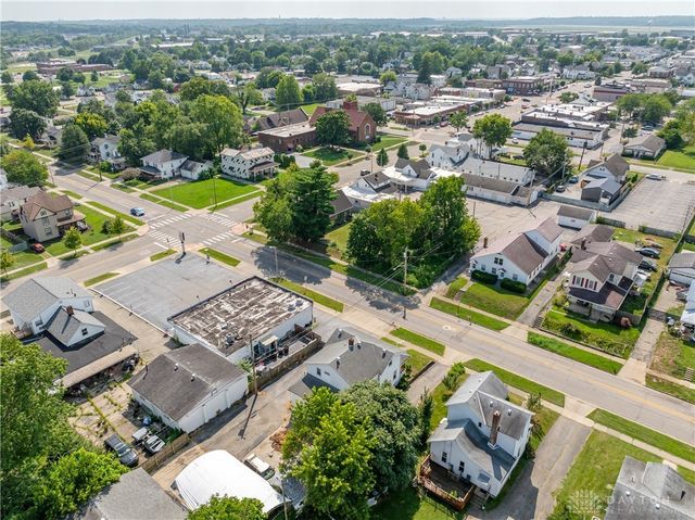 18 N Maple Avenue, Fairborn, OH 45324