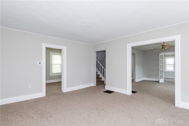 18 N Maple Avenue, Fairborn, OH 45324