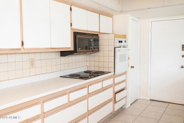 19230 N 130TH Avenue, Sun City West, AZ 85375