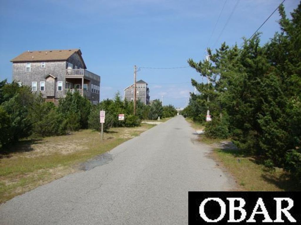 Image 2 of property listing at 26207 Wimble Shores Dr, Salvo, NC 27972