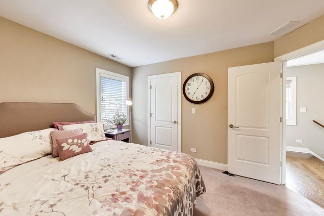 3201 Highland Avenue, Berwyn, IL 60402
