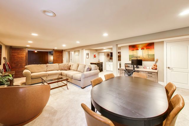 3201 Highland Avenue, Berwyn, IL 60402