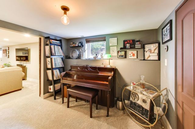 3201 Highland Avenue, Berwyn, IL 60402