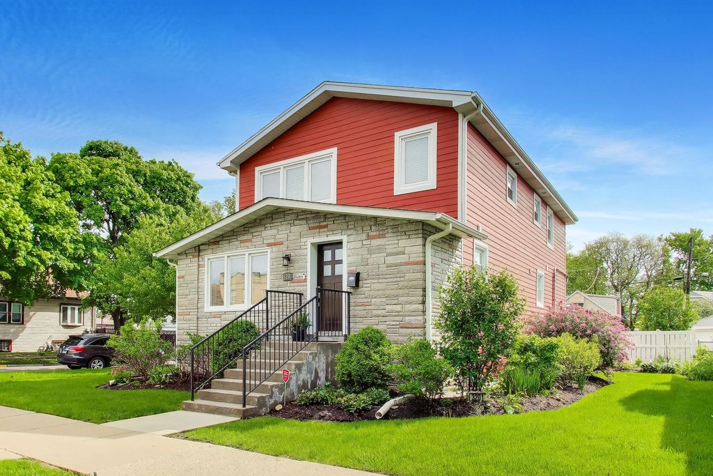 3201 Highland Avenue, Berwyn, IL 60402