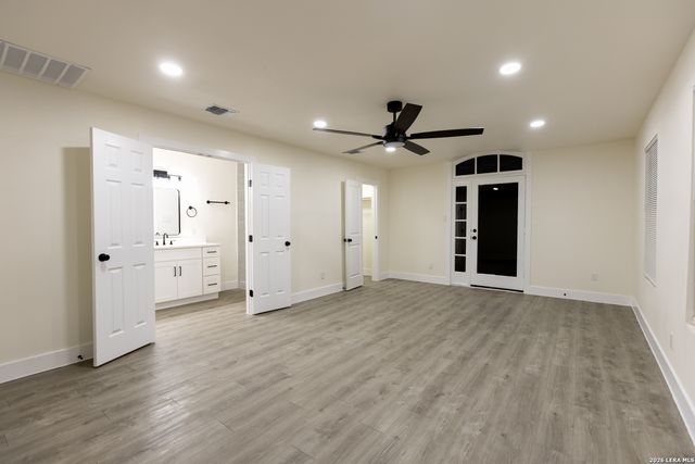 535 Austin St, Pleasanton, TX 78064