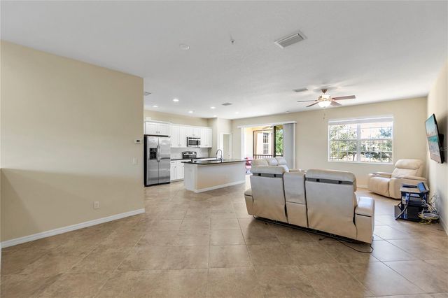8141 MIRAMAR WAY 8141, Lakewood Ranch, FL 34202