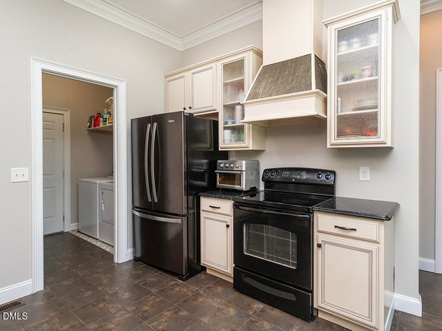 2913 Creek Point Place, Graham, NC 27253
