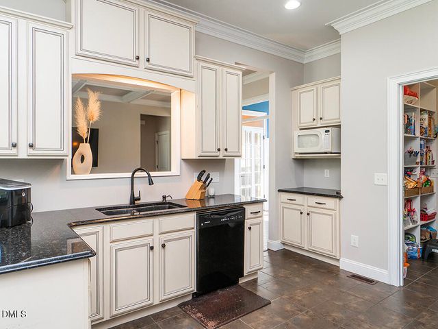 2913 Creek Point Place, Graham, NC 27253