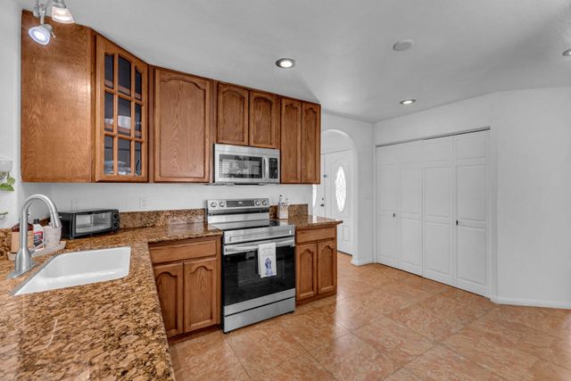 53965 Avenida Madero, La Quinta, CA 92253