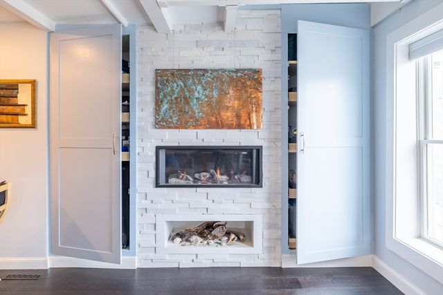 65 Wharf St B8, Salem, MA 01970