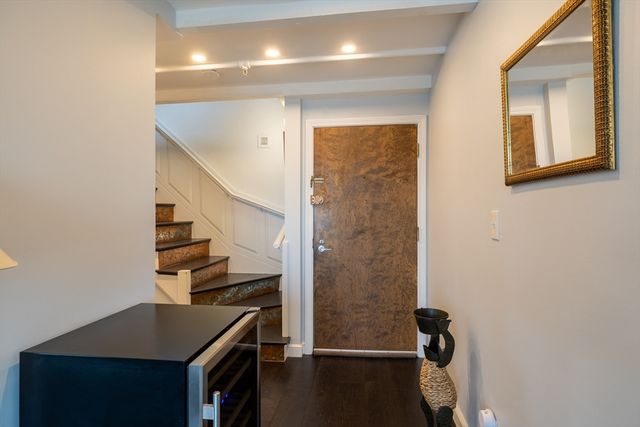 65 Wharf St B8, Salem, MA 01970