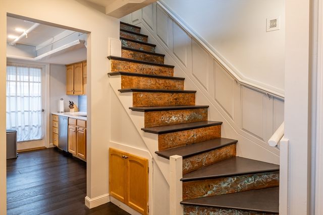 65 Wharf St B8, Salem, MA 01970