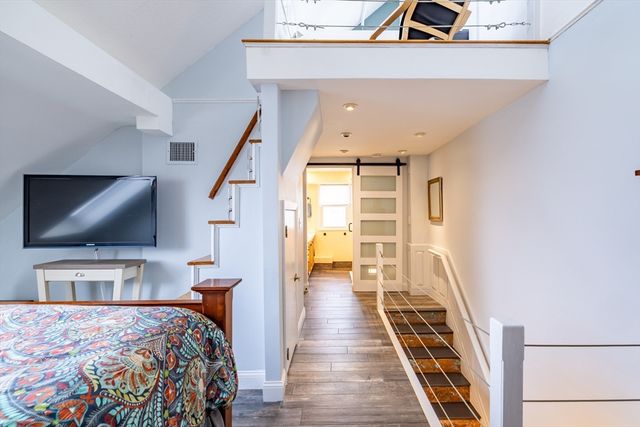 65 Wharf St B8, Salem, MA 01970