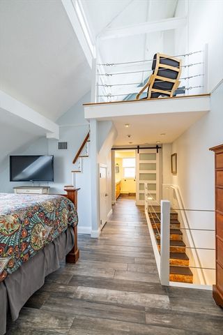 65 Wharf St B8, Salem, MA 01970