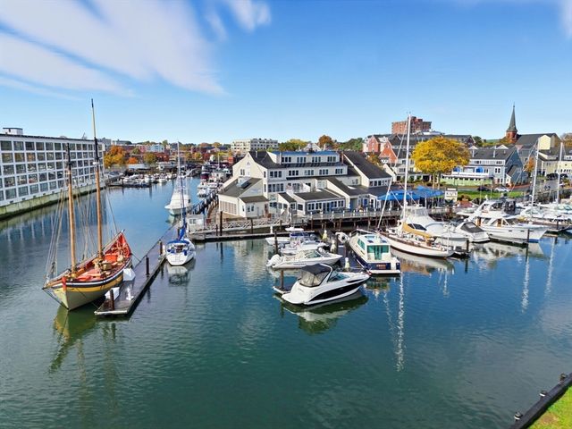 65 Wharf St B8, Salem, MA 01970