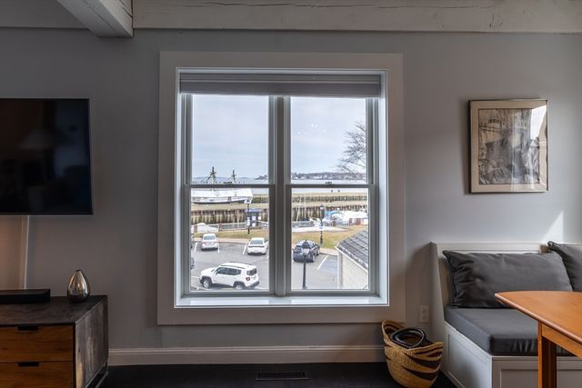 65 Wharf St B8, Salem, MA 01970