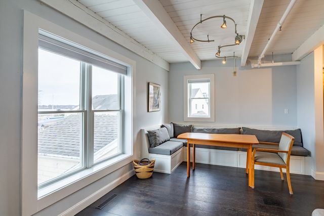 65 Wharf St B8, Salem, MA 01970