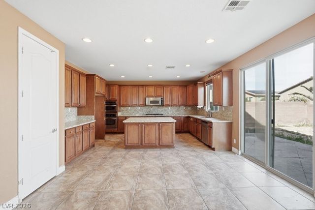 6828 Arden Glade Court, North Las Vegas, NV 89084