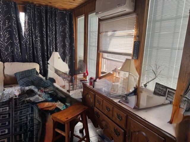 224 S Main, Whitley City, KY 42653