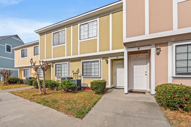 1208 Pinegrove Dr Apt D, Myrtle Beach, SC 29577