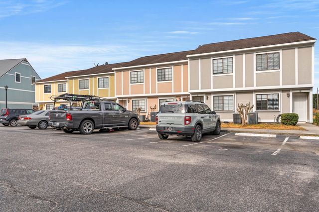 1208 Pinegrove Dr Apt D, Myrtle Beach, SC 29577