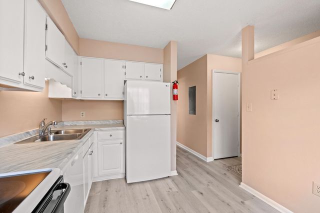 1208 Pinegrove Dr Apt D, Myrtle Beach, SC 29577