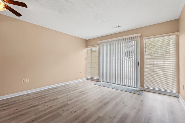 1208 Pinegrove Dr Apt D, Myrtle Beach, SC 29577