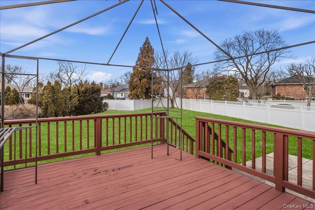 2493 Lloyd Court, North Bellmore, NY 11710