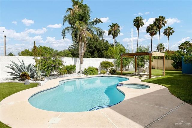 7409 N 1st Street, Mcallen, TX 78504