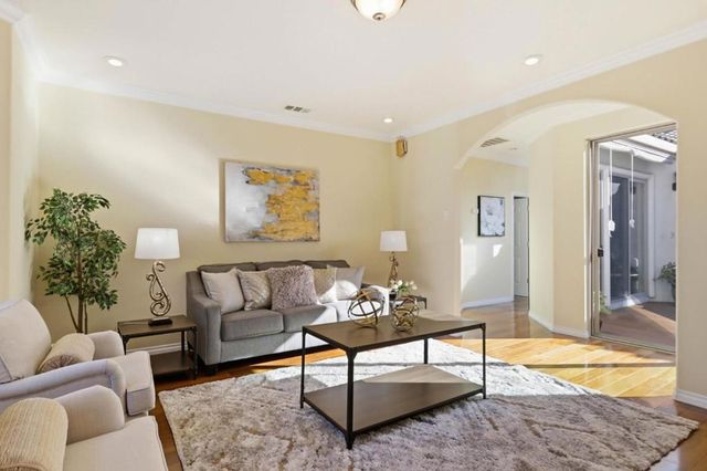 1352 S Stelling Road, Cupertino, CA 95014