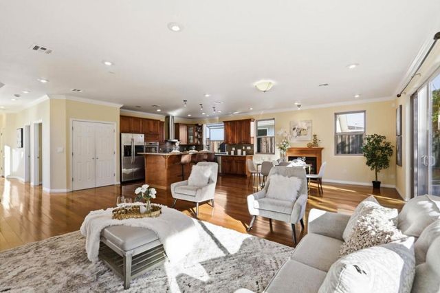 1352 S Stelling Road, Cupertino, CA 95014