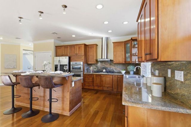 1352 S Stelling Road, Cupertino, CA 95014