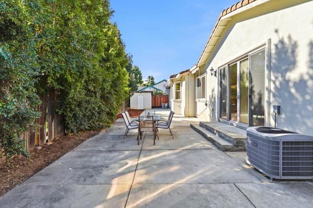 1352 S Stelling Road, Cupertino, CA 95014