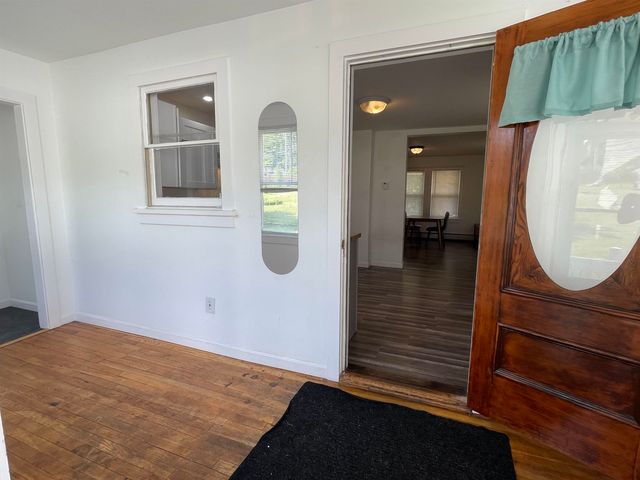14 Hartford Street, Claremont, NH 03743