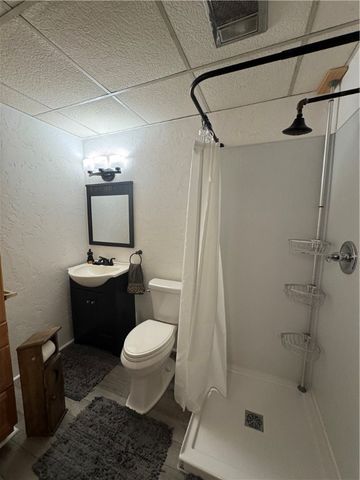 184 Walnut Dr, South Bend Twp, PA 15774