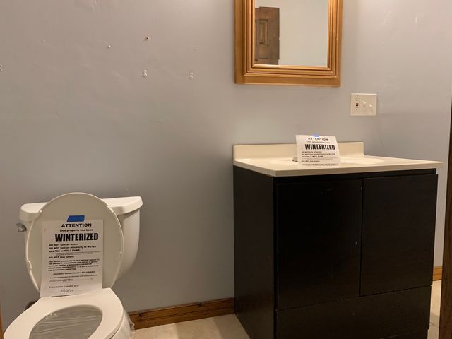 2472 Fox Drive, Aurora, IL 60506